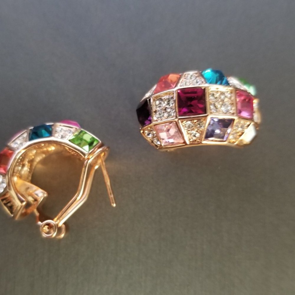 Swarovski Crystal & Rose Gold Geometric Earrings - Picture 5 of 6